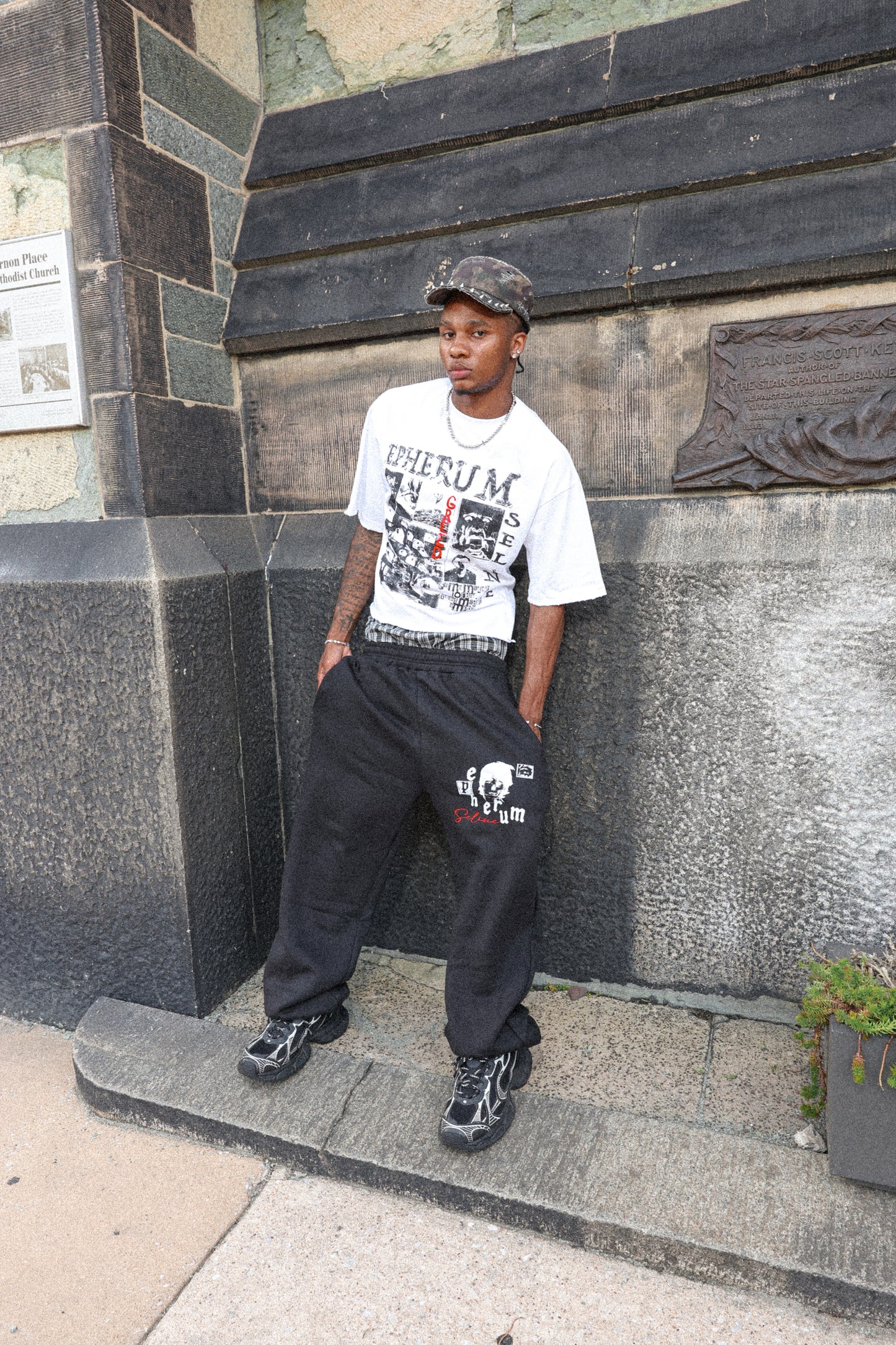 “Fell for Greed” Bottoms